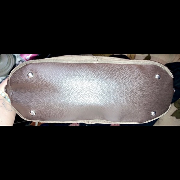 Tiganello purse 100 suede - Picture 4 of 4